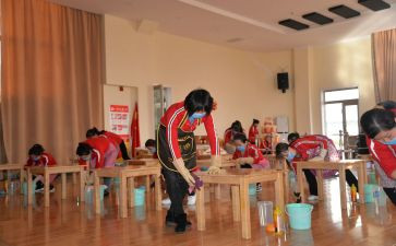 幼儿园保育员老师月总结8篇