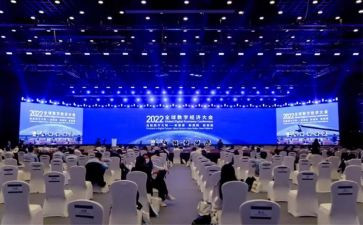 教师表彰大会领导讲话稿8篇