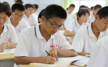 高一生活作文800字5篇