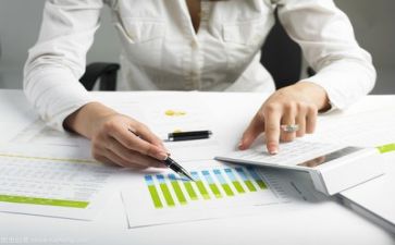 会计的述职报告模板5篇