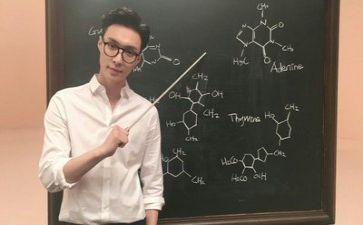 教师工作年度述职报告8篇