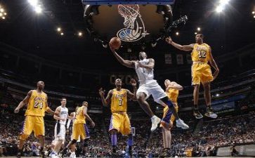 篮球行进间变向运球教案8篇