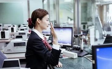 2024年银行柜员年终述职报告8篇