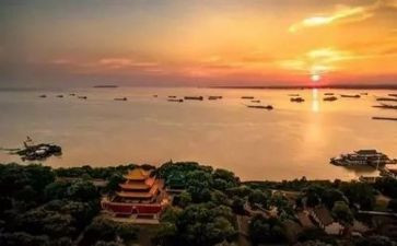 岳阳楼作文最新7篇