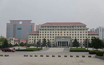 政府年工作报告推荐5篇