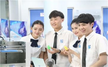 中职教师学期总结5篇