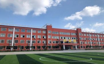 乡中心校校长述职报告6篇