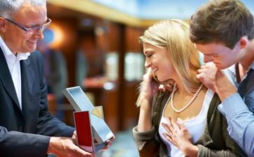 2024珠宝店活动方案通用8篇